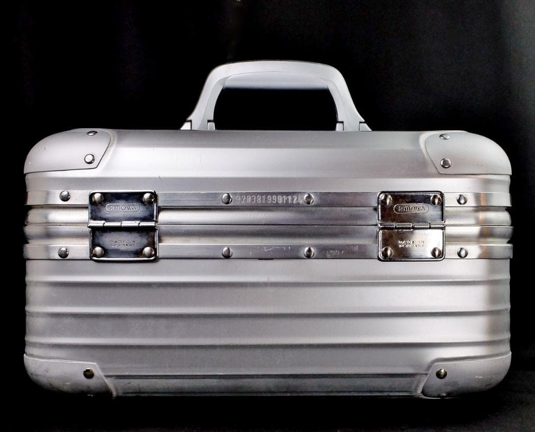 リモワ　928.38『TOPAS・トパーズ』ビューティーケース（1422）17L