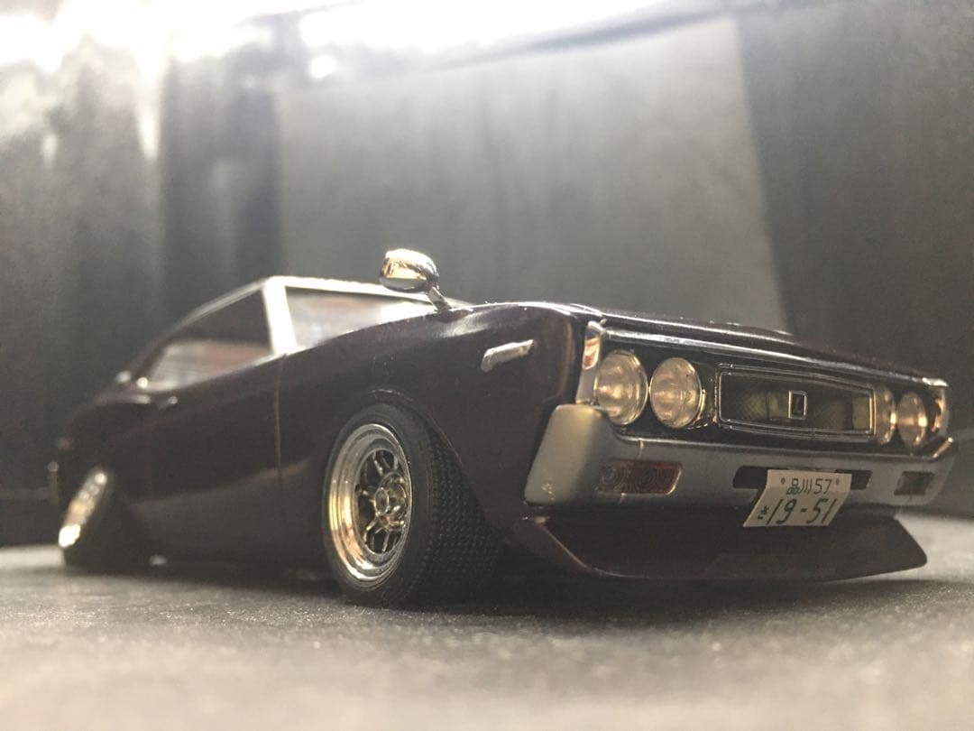 旧車プラモデル完成品C１３０ローレル1／２４