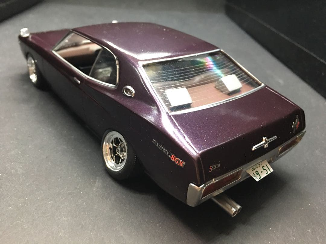 旧車プラモデル完成品C１３０ローレル1／２４