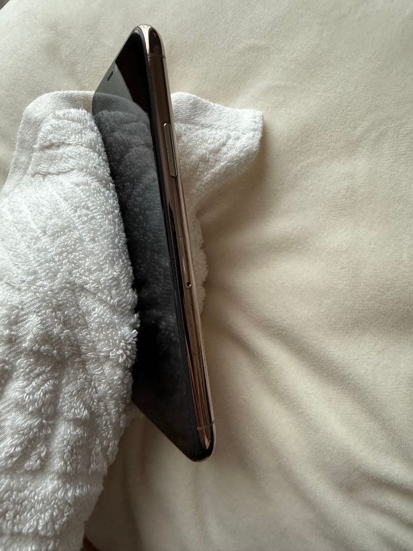 美品　Apple iPhone 11 Pro ゴールド 本体　256GB