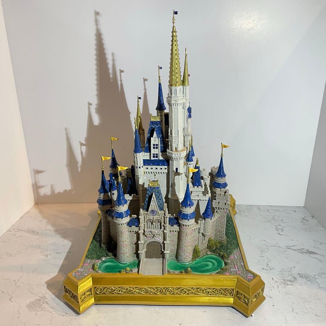 レア WDW シンデレラ城 キャッスル ディズニー フィギュアリン フィギュア