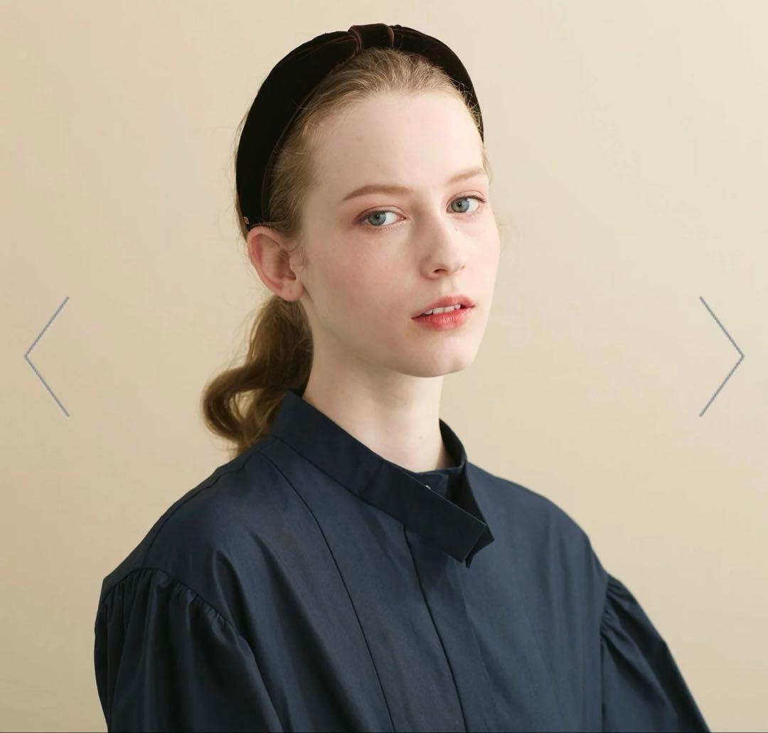 【美品】カチューシャ　ブラック　黒　アレクサンドルドゥパリ