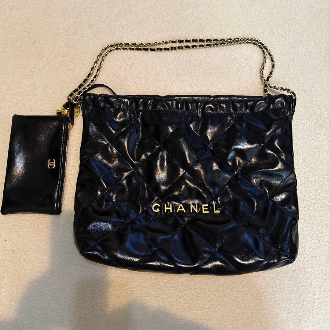 ゆう ブラックノベルティ レザー ショルダーバッグ