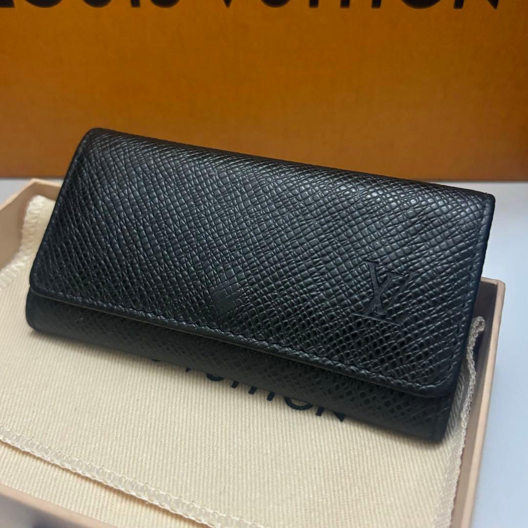 ルイヴィトン　タイガ　キーケース　ミュルティクレ4