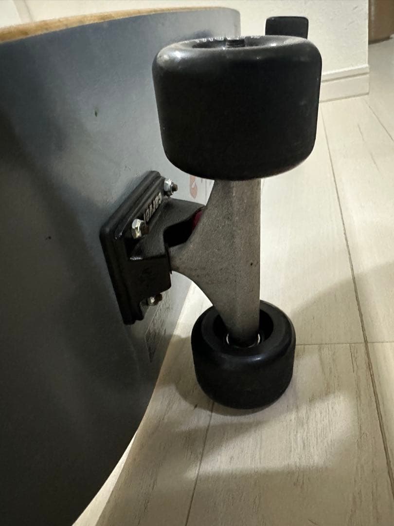 Carver スケートボード (グレー)