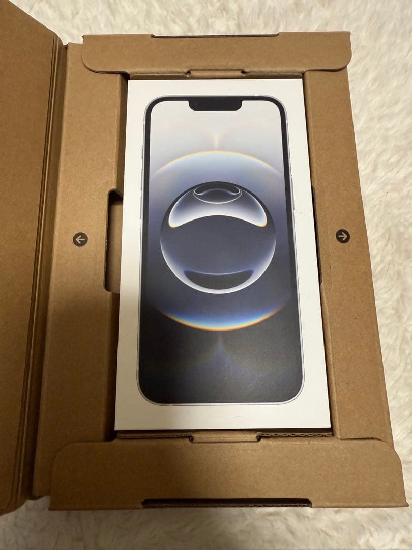 【新品未開封】iPhone16e 128GB ホワイト　SIMフリー