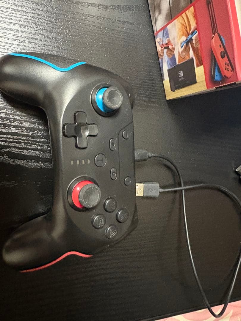 任天堂　Nintendo Switch スイッチ　本体　SDカード付き