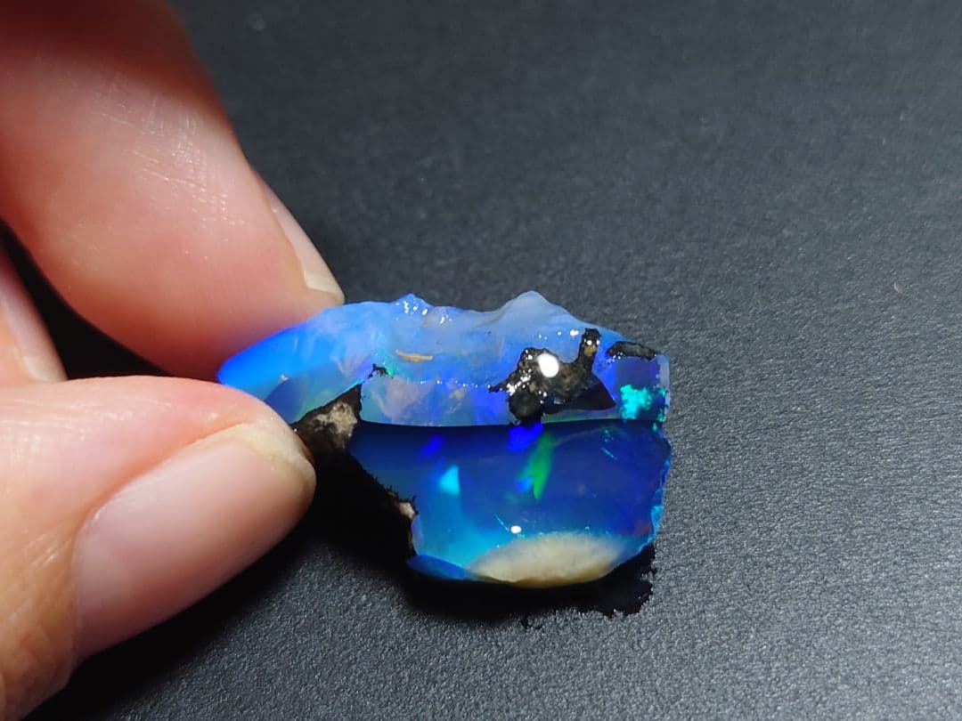 ウェロ産　チョーク　エチオピアオパール　標本　鉱物　原石　プレシャス　青