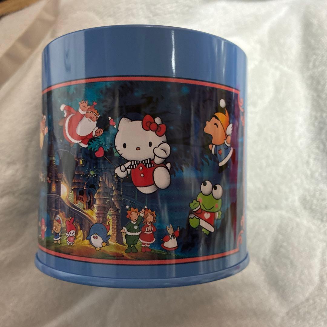 サンリオ　プレミアム　おまけ　キティ　缶付き