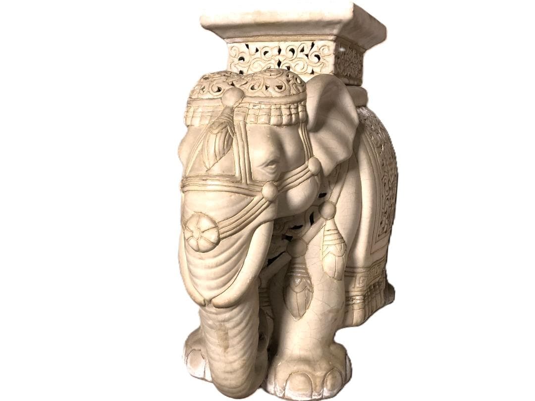 【 白釉象花台 】　アンティーク　吉祥蝙蝠文