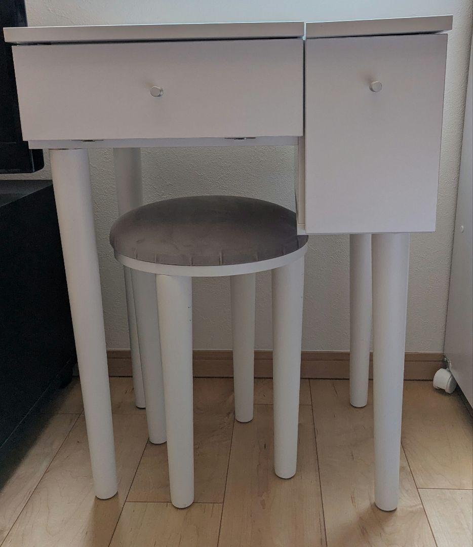 ホワイト ドレッサー ミラー付き 引き出し付き コンセント付き イス付