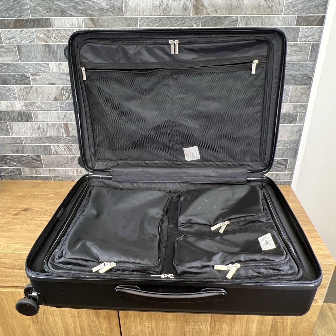 こころ【使用１回】美品　ace.　エース　キャリーケース　ファーニットZ