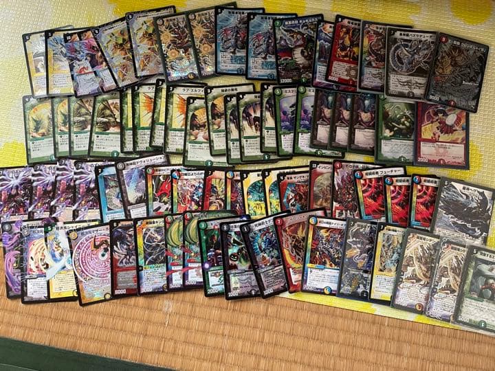 デュエマ引退勢のカードをダンボールでまとめて送ります！