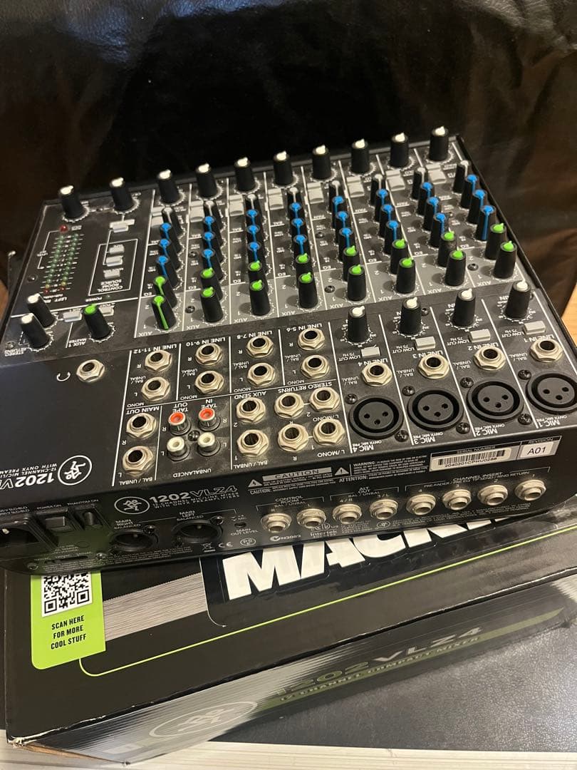 MACKIE 1202VLZ4 アナログミキサー