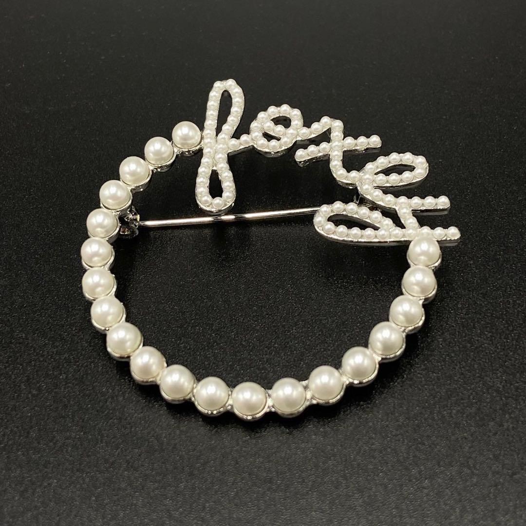 【極美品 現行】 フォクシー パール ロゴ ブローチ 【定価45000円】