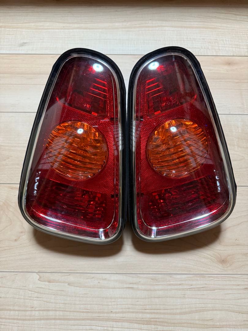 BMW MINI R50(RA16) COOPER 純正テールランプ