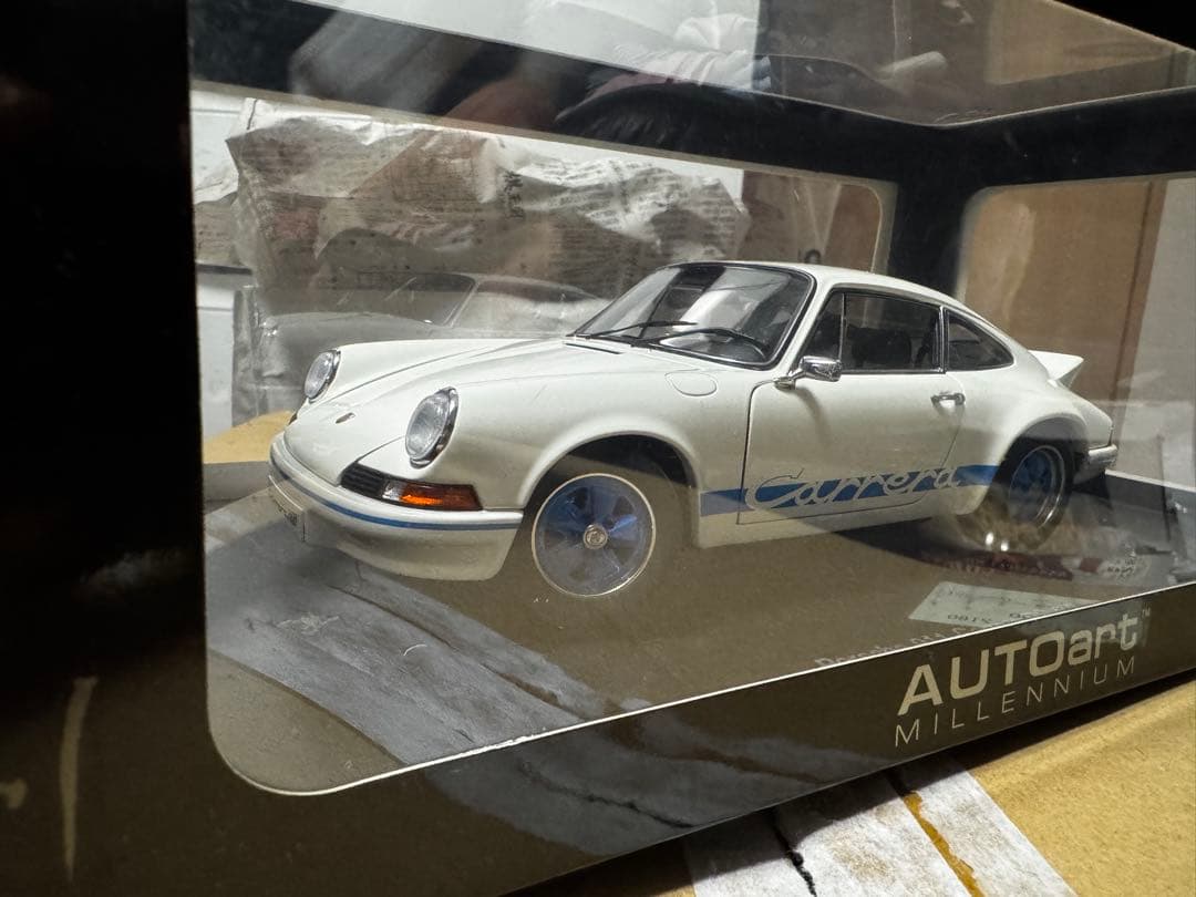 絶版 Porsche 911 Carrera RS 2.7 オートアート
