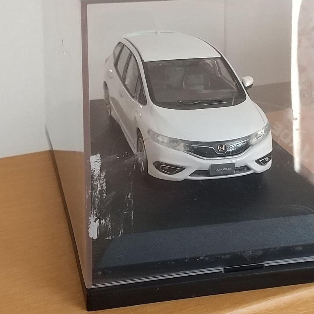 ホンダ ジェイド ダイキャストカー ホワイト ケース付き