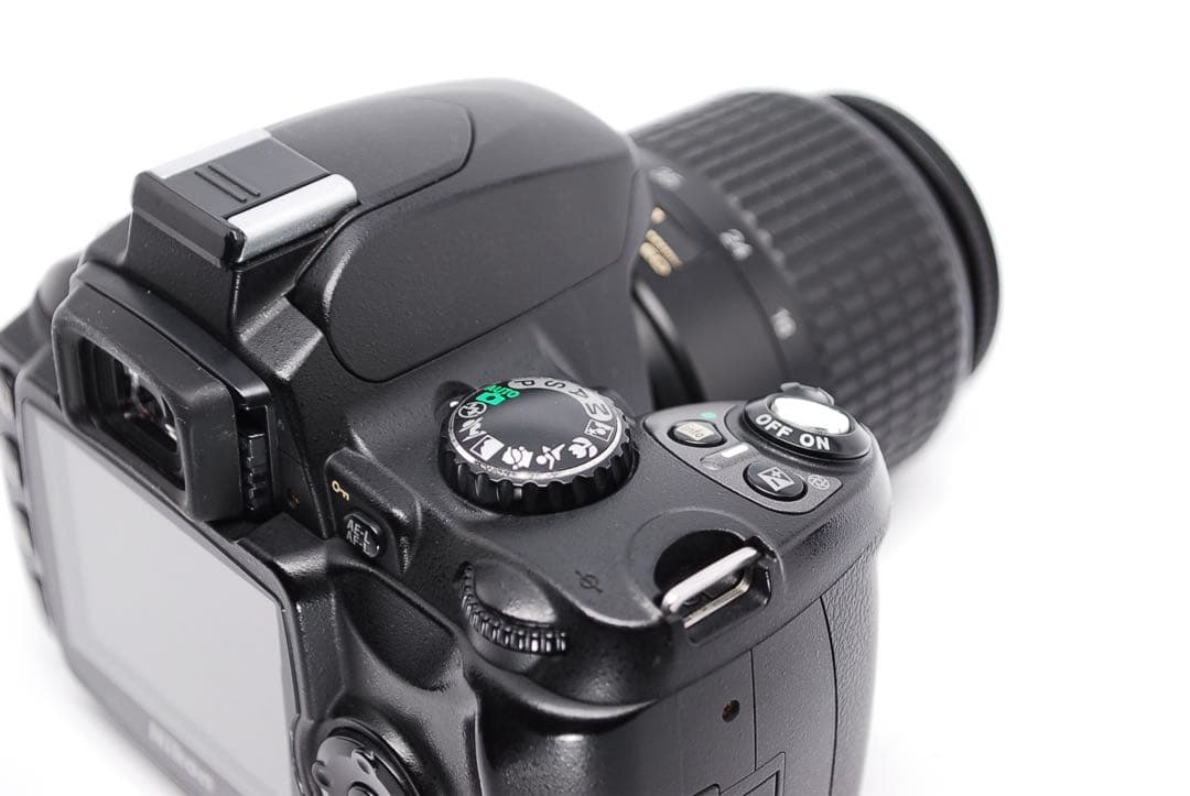 軽量コンパクトモデル✨Nikon D40X✨一眼レフデビューに✨