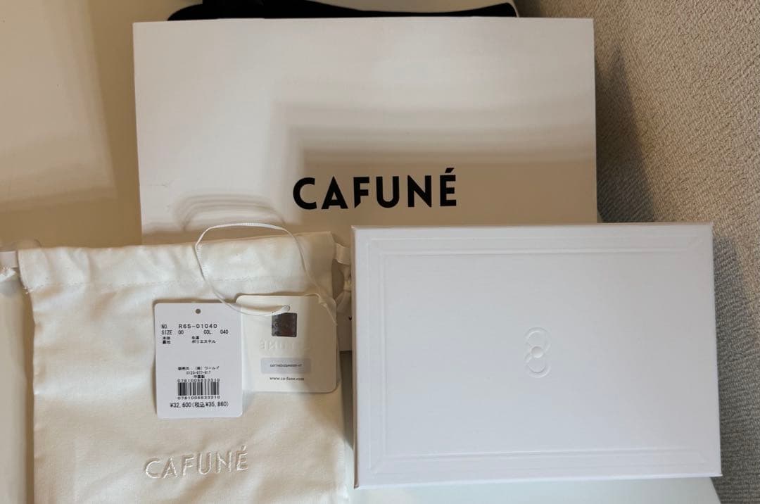新品未使用 Cafune 二つ折り財布