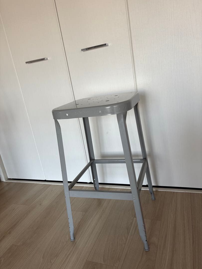 パシフィックファニチャーサービス LYON リオン FACTORYSTOOL