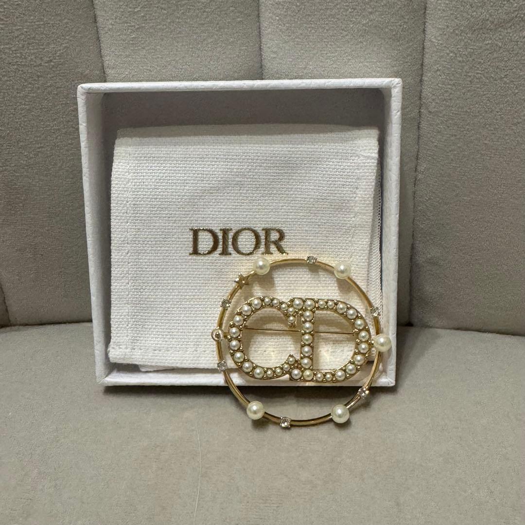 Dior CDクリスチャンディオール ロゴ パール 2022年 ブローチ