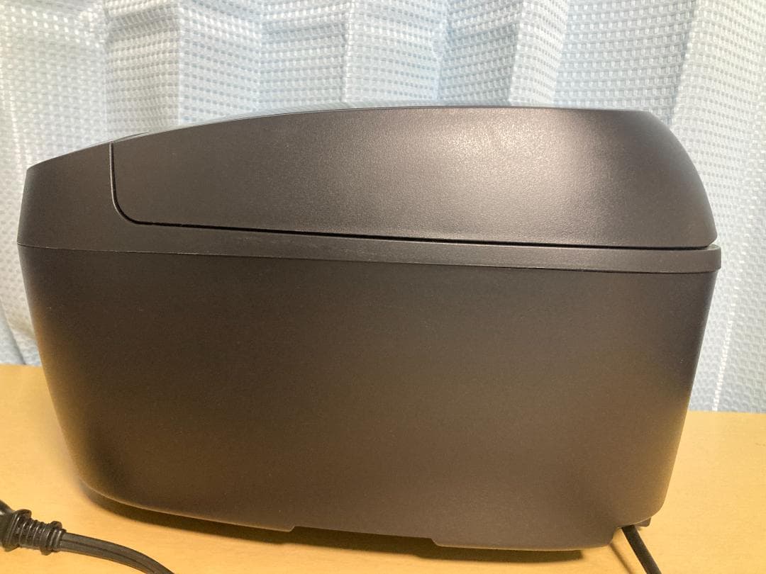 2023年製 タイガー JPV-C180 圧力IH炊飯器 10合炊き