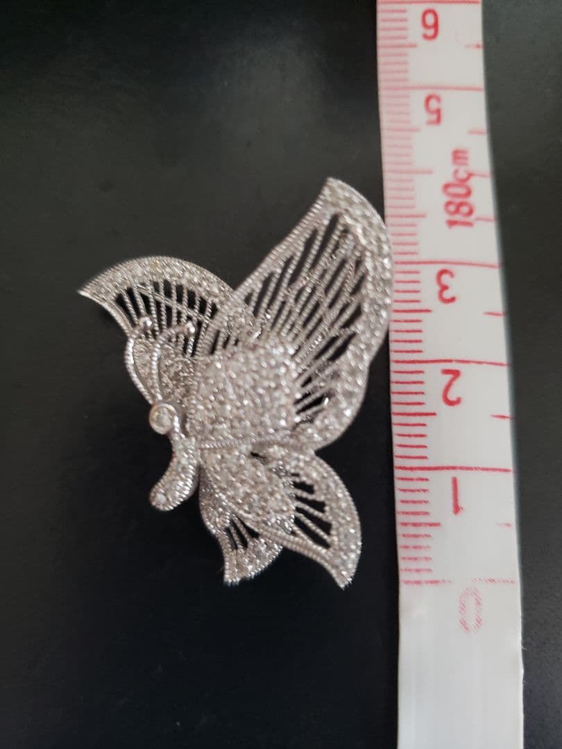 ジュエリーツツミ　蝶　ブローチ