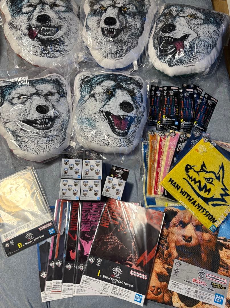 マンウィズ　一番くじ　セミコンプ　セット　フェイスクッション　フェイスマグネット