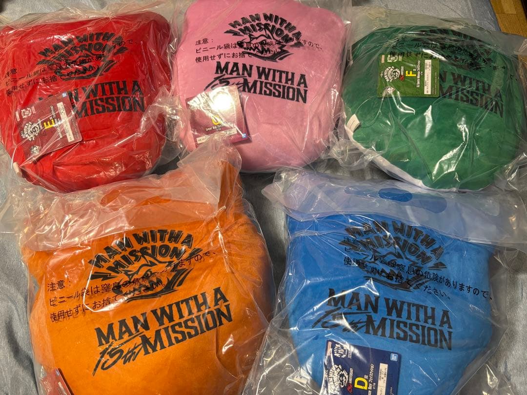 マンウィズ　一番くじ　セミコンプ　セット　フェイスクッション　フェイスマグネット