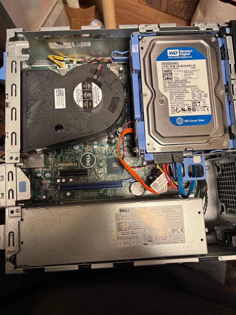 ミニPC Dell OptiPlex 5060 SFF / i7-8700 / 16GB