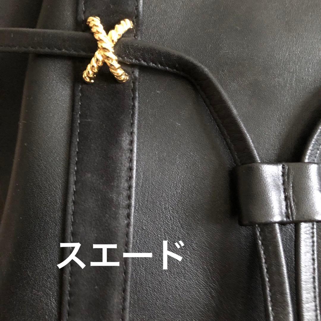 KIMIJIMA 黒いレザーバケットバッグ ゴールド金具付き 縦スエードデザイン