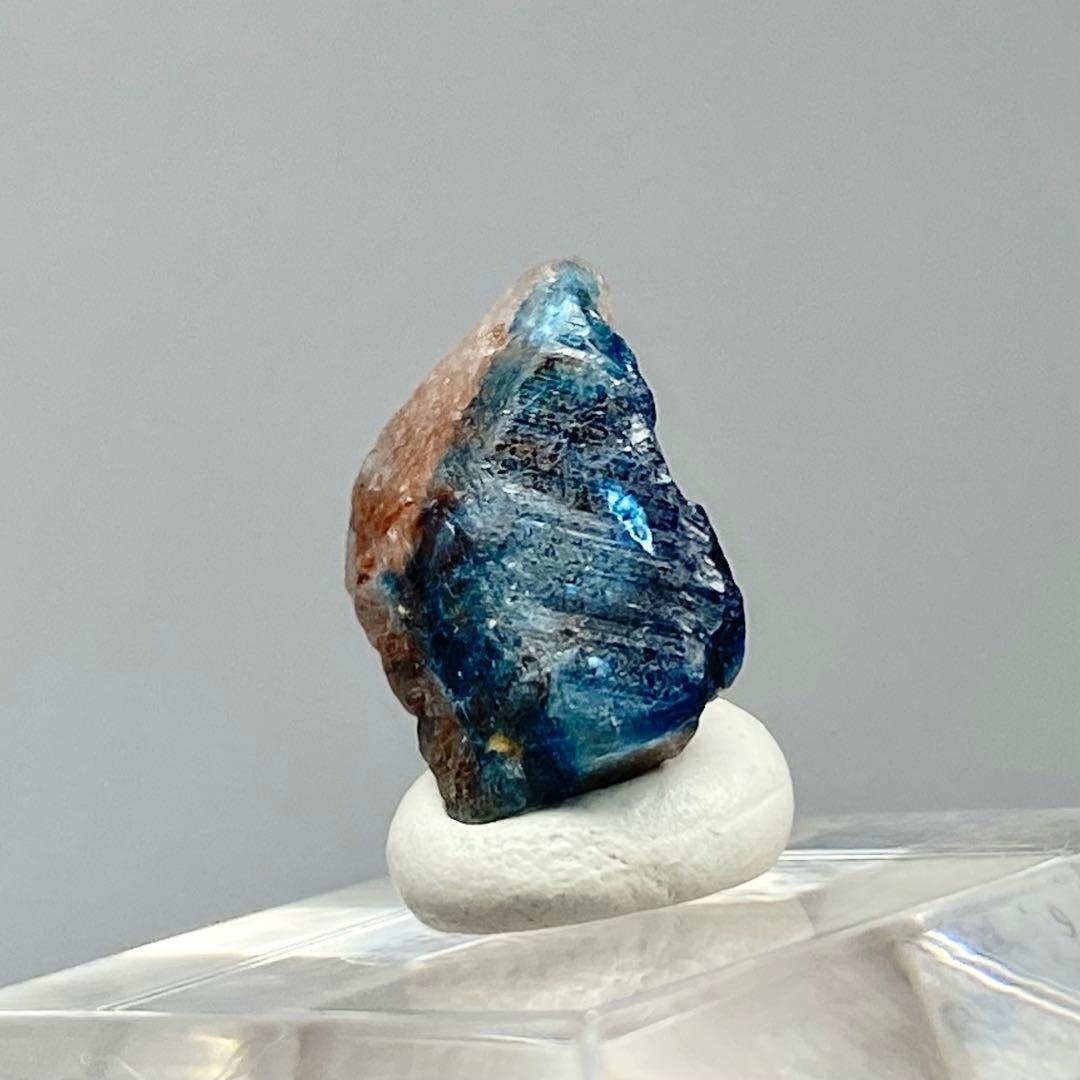 バイカラー　ユークレース　ジンバブエ産　鉱物標本　原石鉱石　天然石　ストーン