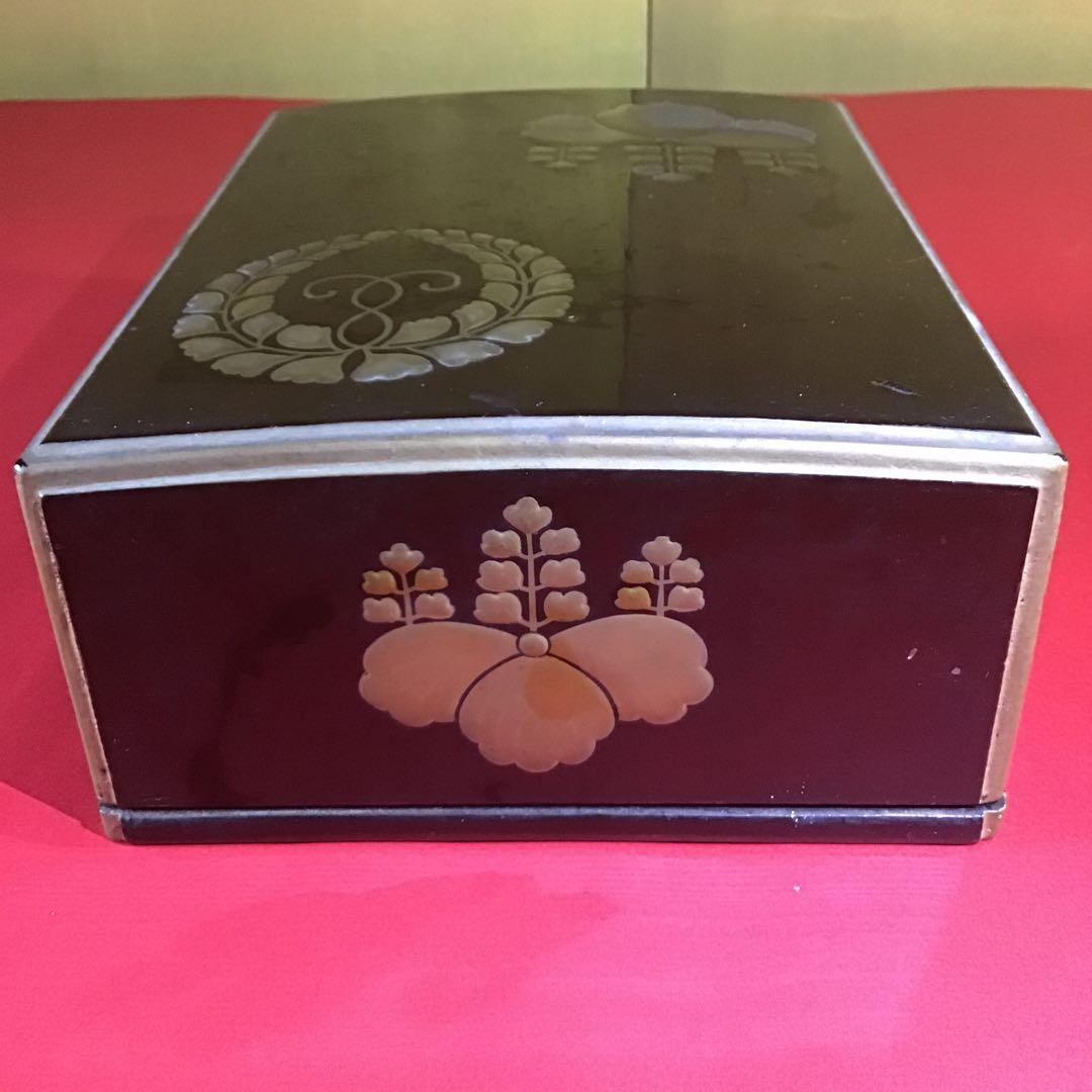 金泥高盛　五七の桐家紋　漆塗　明治期　　　za-1