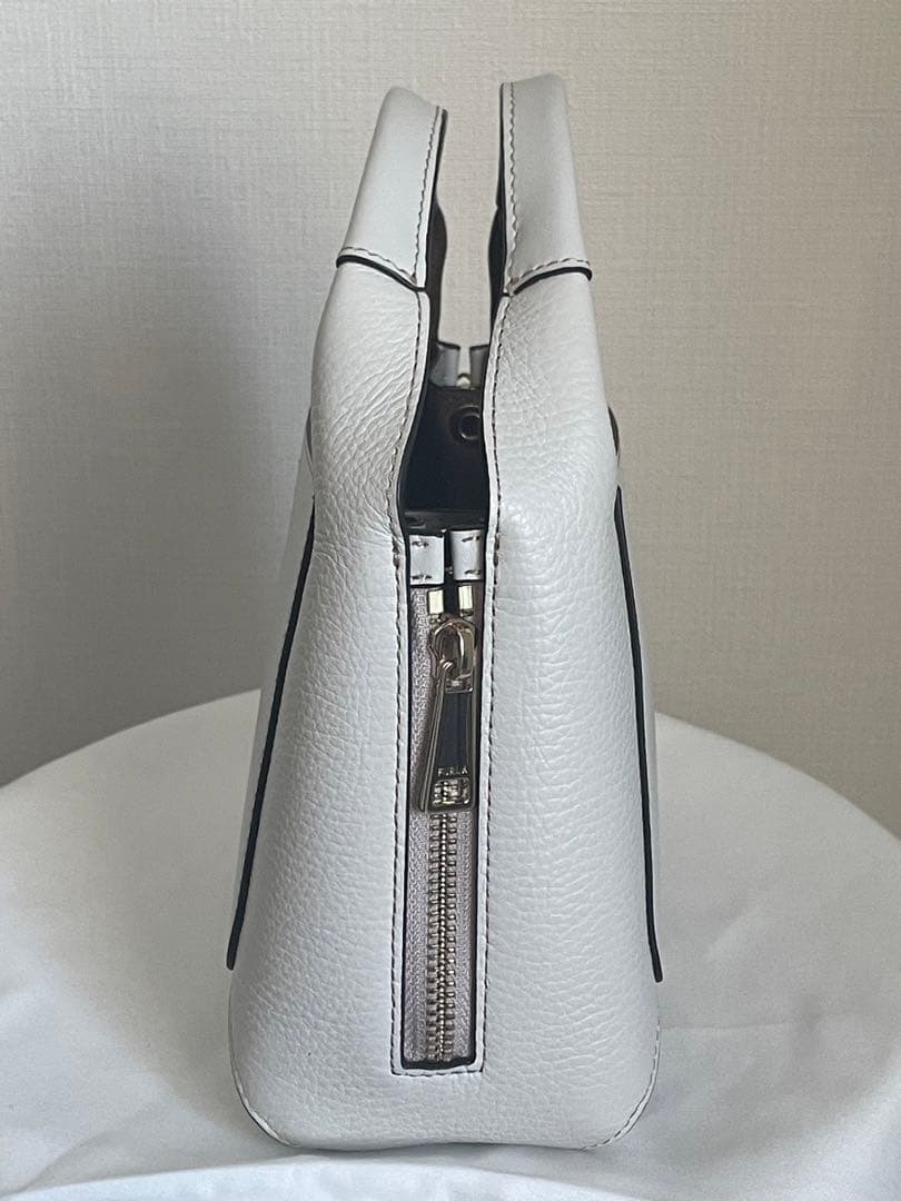 【美品】FURLA フルラ　ジルダ　ミニ