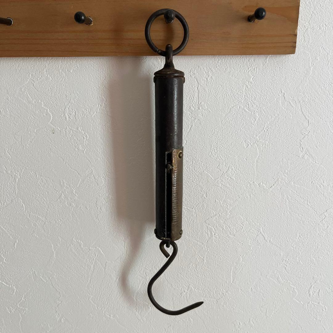 アンティークスケール フック付き 金属製