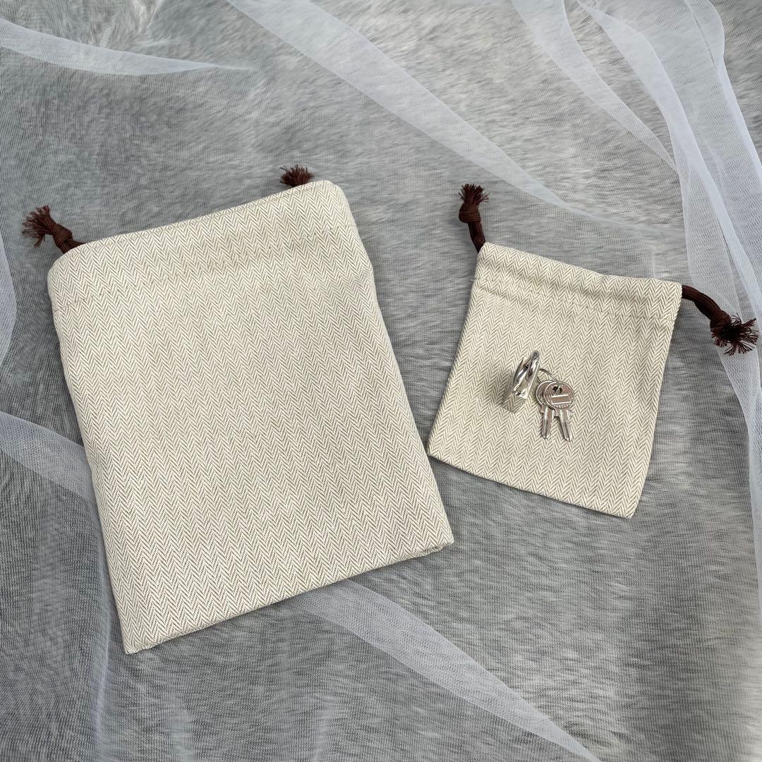 プレミアム 本革 キューブバッグ ハンドバッグ MM ブラック シルバー金具