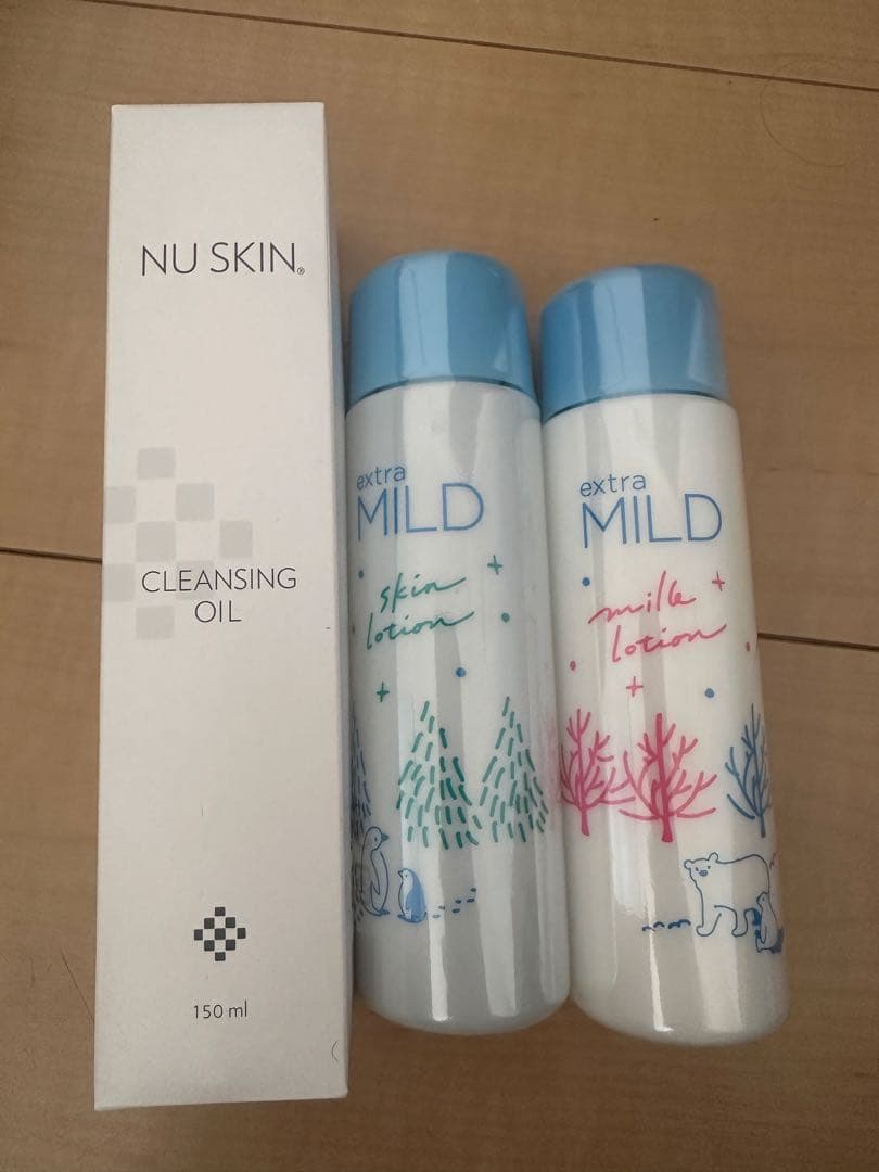 ニュースキン　クレンジングオイル、化粧水、乳液