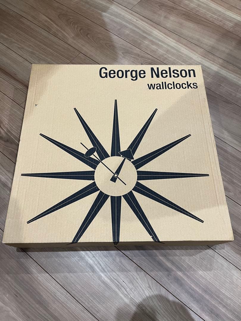 Vitra. e Nelson サンバーストクロック