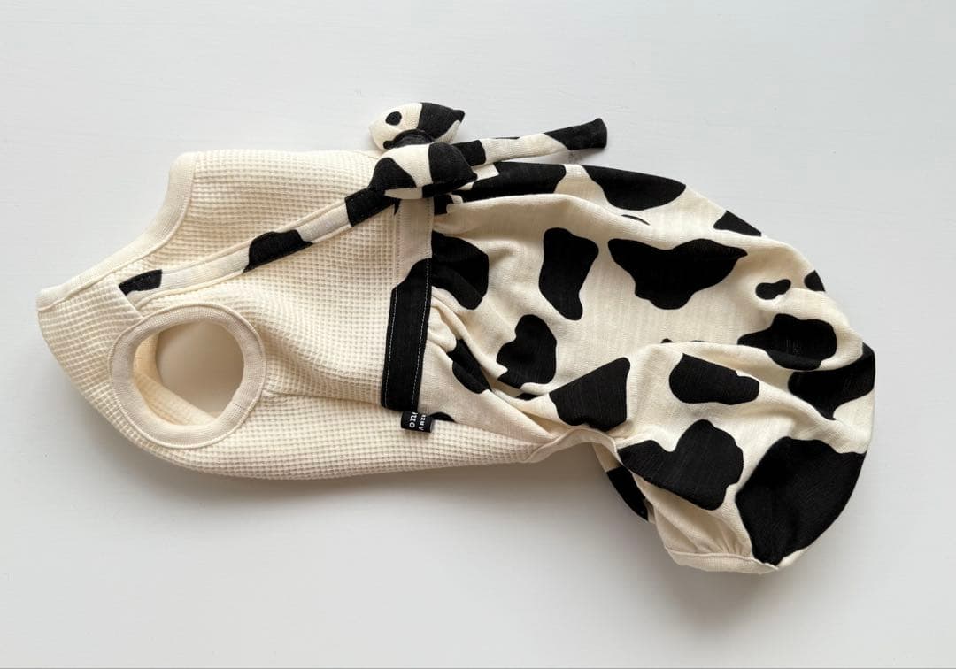 Bページでございます　ダックスフンド　オーダー　犬服　ロンパース