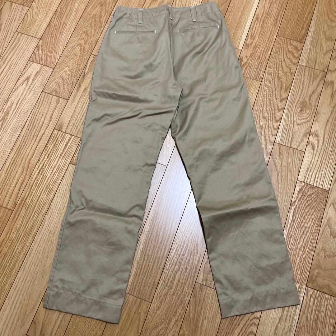 CORONA ベージュ チノパン Mサイズ