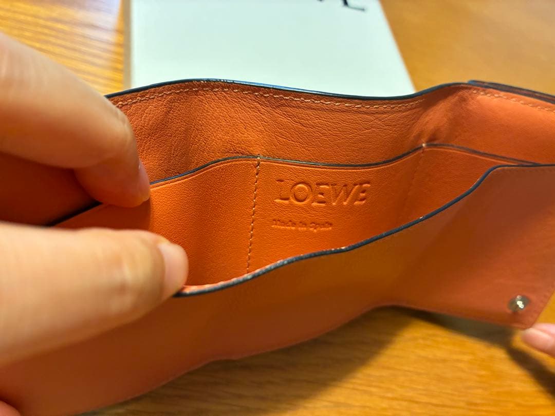 LOEWE ロエベ　3つ折り財布