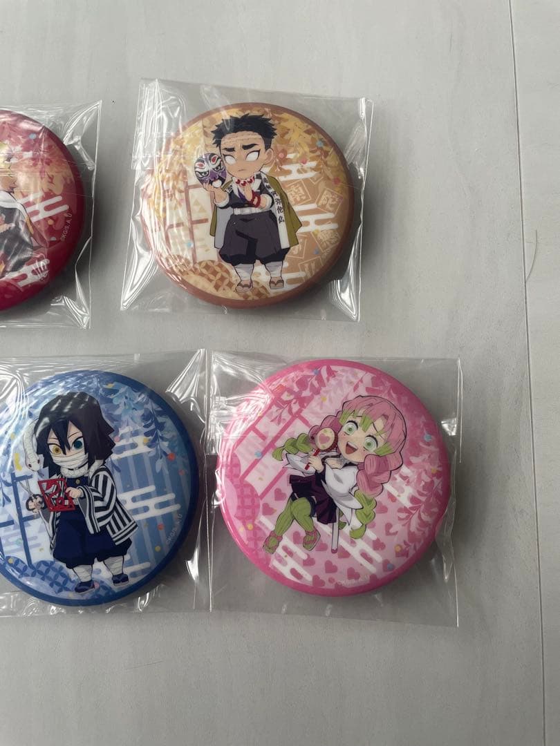 鬼滅の刃　中国限定　缶バッジ7個セット