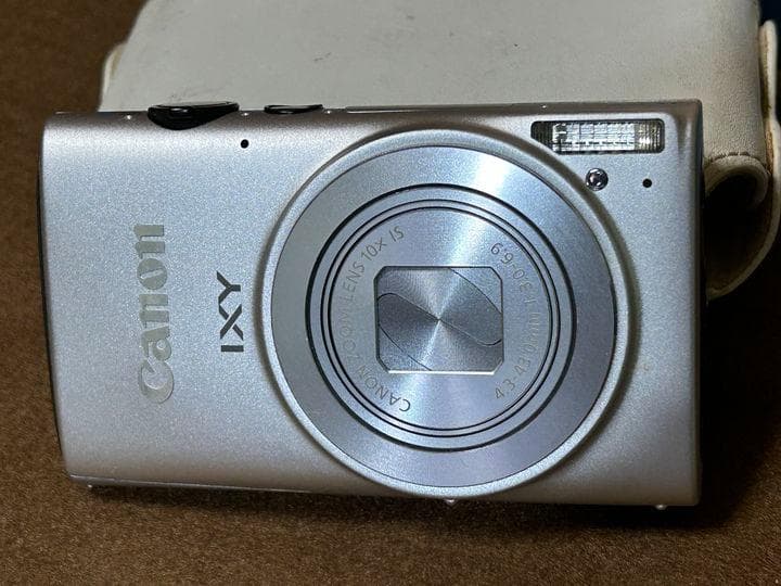 Canon IXY620F デジタルカメラ 本体と付属品