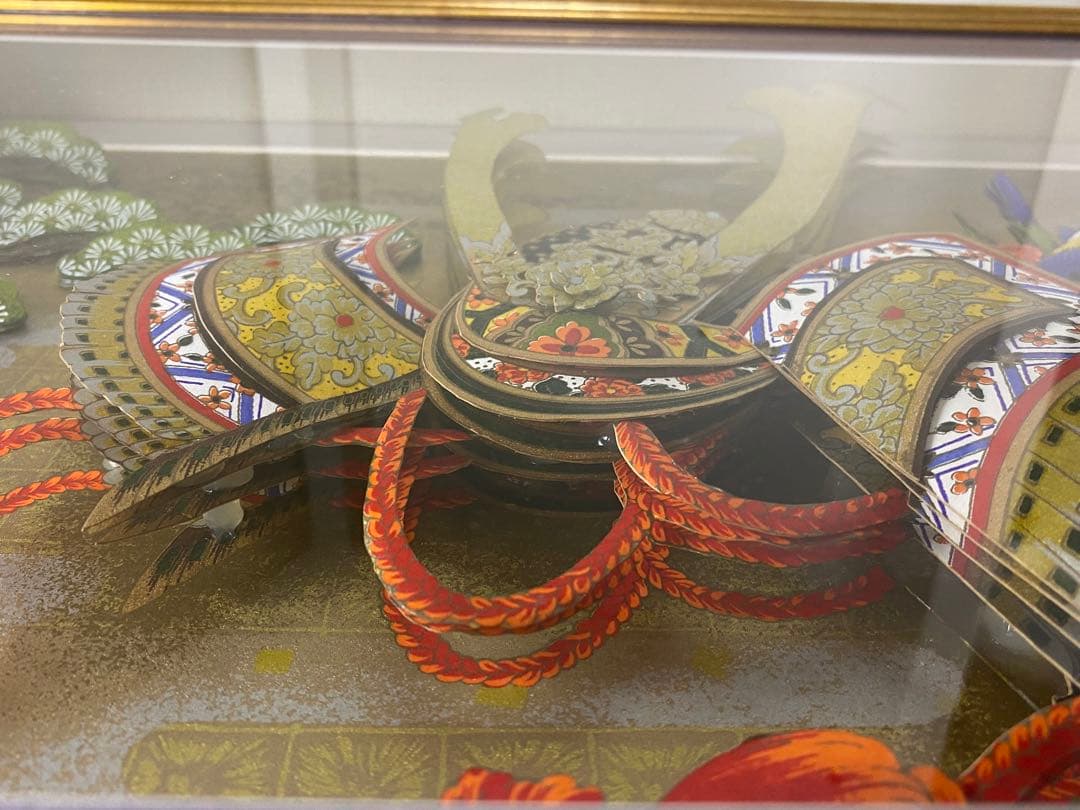 シャドウボックス　兜