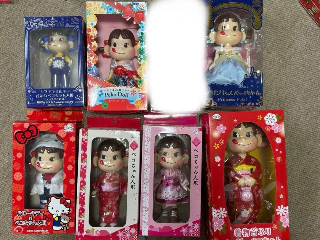 ペコちゃん人形Peko Doll FUJIYA 花柄ドレス フィギュ 8本セット