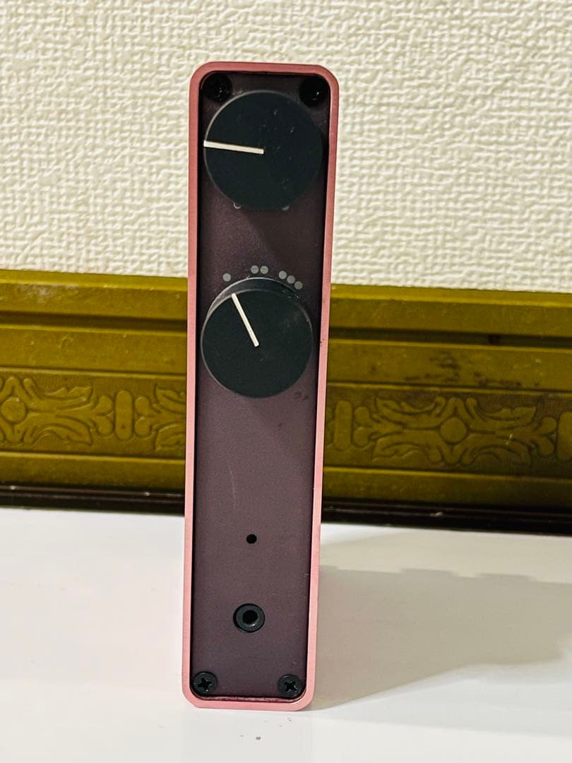 NuForce ギターエフェクター ピンク