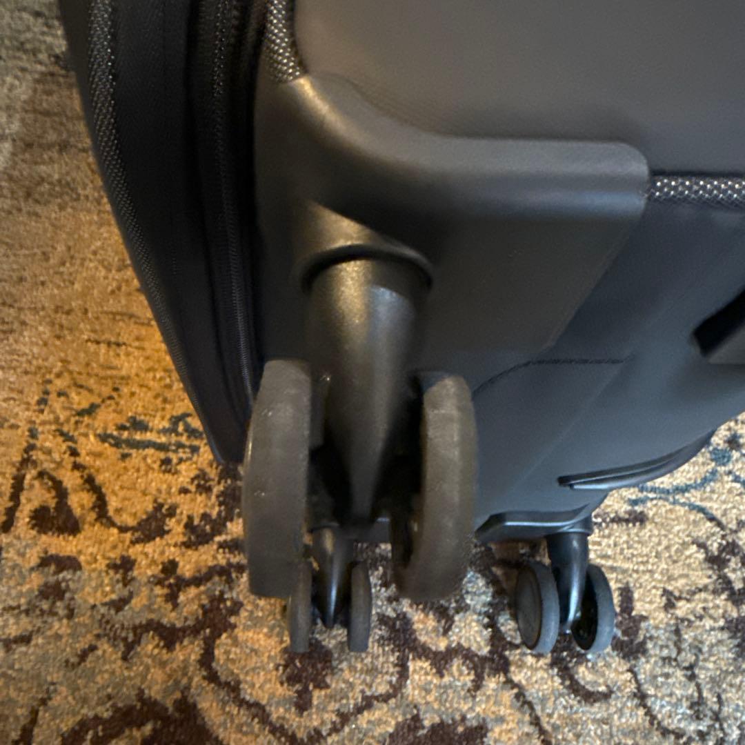 美品　サムソナイト　ソフトキャリーバッグ STRARIUM