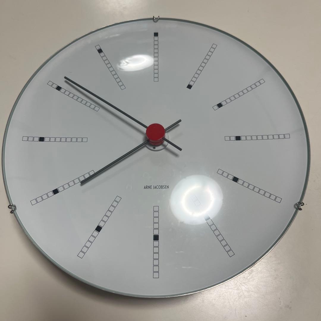 アーネ・ヤコブセン デザイン 掛時計