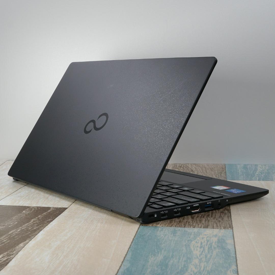 世界最軽量クラスの薄型コンパクトモバイル✨第１１世代コアｉ５に超高速ＳＳＤ搭載！